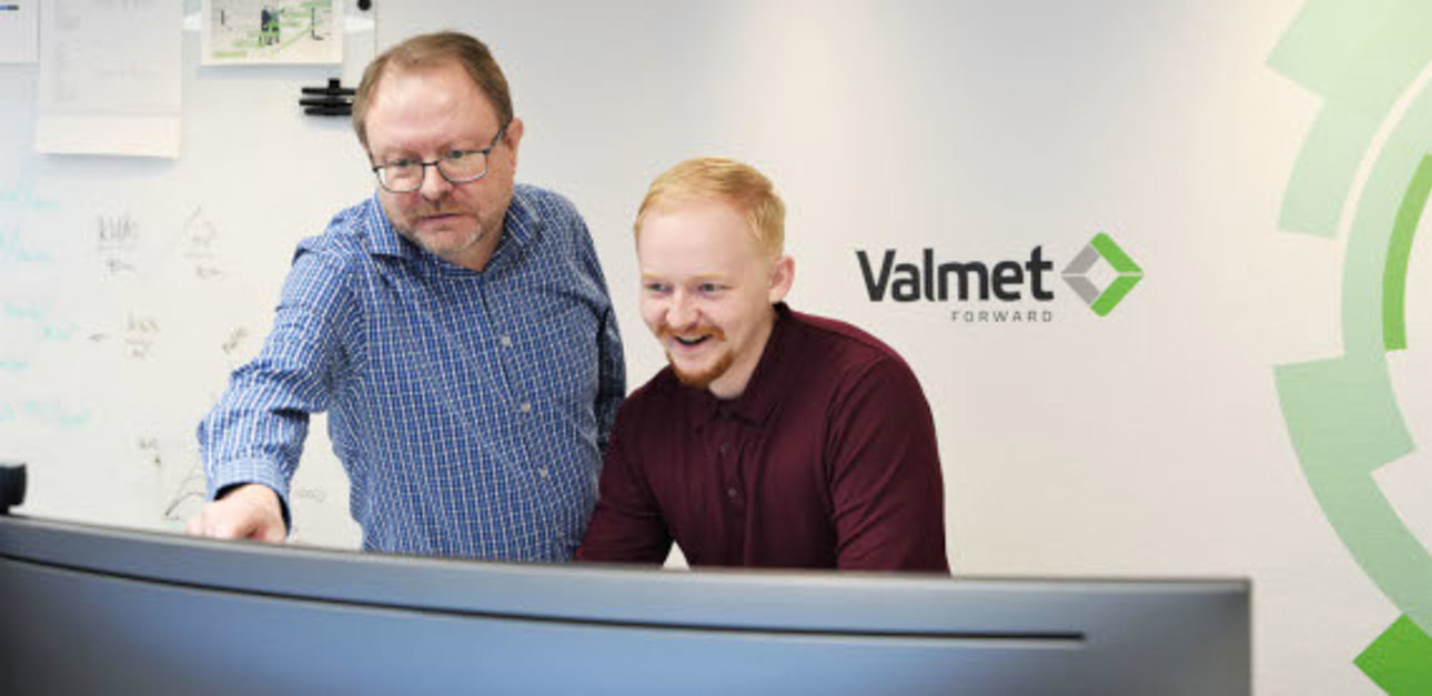 Valmet personnel at the Performance Center